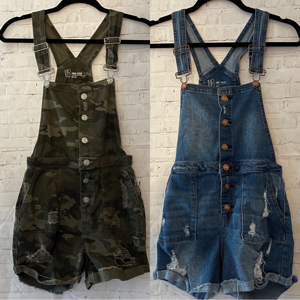 3/$15 Lot of 2 - No Boundaries Overall Shorts